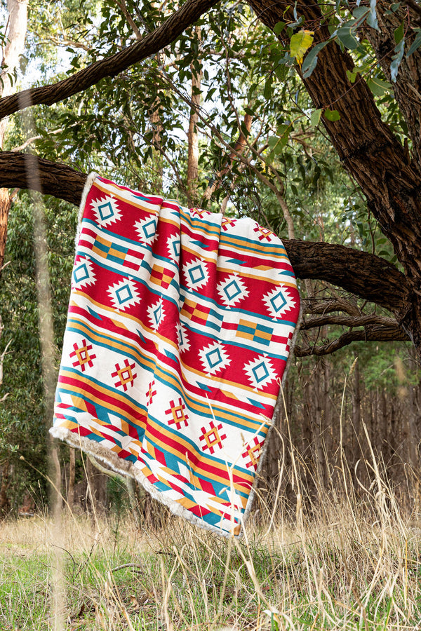 Neve Luxe Throw Rug