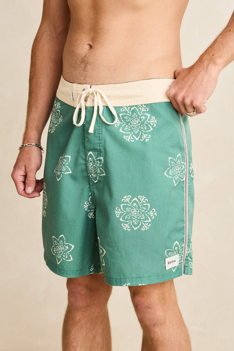 RHYTHM Doily Heritage Trunk Pine